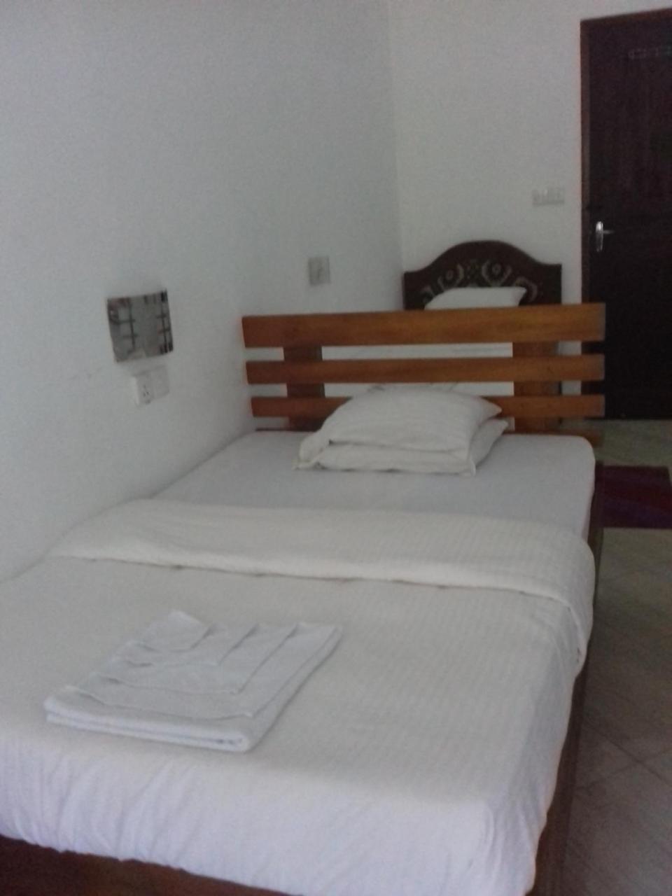 Hotel Sun Breeze Елла Екстер'єр фото